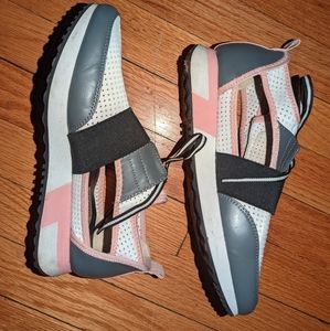 Steve Madden casual shoes